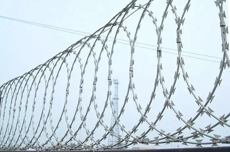 Плоский барьер безопасности ПББ 900 АКЛ-С цинк витая 10 м